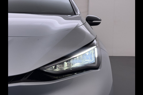 CUPRA Born Edition 62kWh 3 Fase Navi Ecc Apple Carplay Android 18"lm Adaptive-Cruise Pdc SOH 93% Stoel+Stuurverwarming Privacy Glas Lmv Led Isofix DAB Bluetooth Rijstrooksensor 1e Eigenaar Origineel Nederlandse Auto Dealeronderhouden 11kw laden thuis