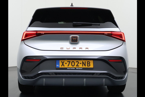 CUPRA Born Edition 62kWh 3 Fase Navi Ecc Apple Carplay Android 18"lm Adaptive-Cruise Pdc SOH 93% Stoel+Stuurverwarming Privacy Glas Lmv Led Isofix DAB Bluetooth Rijstrooksensor 1e Eigenaar Origineel Nederlandse Auto Dealeronderhouden 11kw laden thuis