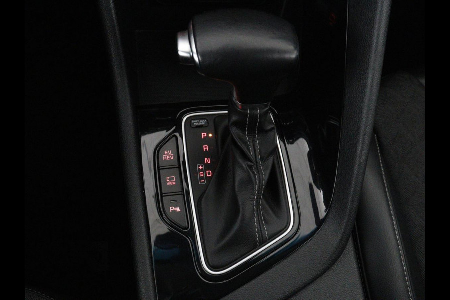 Kia Niro 1.6 GDi PHEV DynamicLine | Trekhaak | Adaptive cruise | Half leder | Camera | Carplay | Navigatie | Climate control | Bluetooth | Parkeerhulp