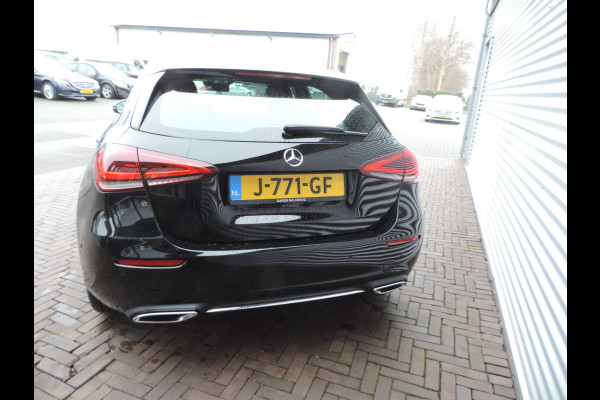 Mercedes-Benz A-Klasse 180 Business Solution Luxury sfeer licht