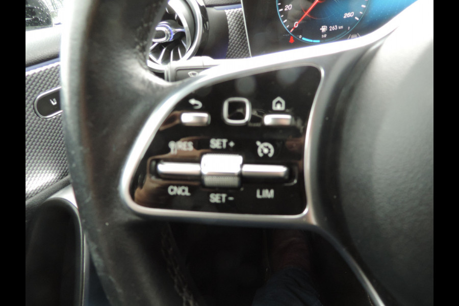 Mercedes-Benz A-Klasse 180 Business Solution Luxury sfeer licht