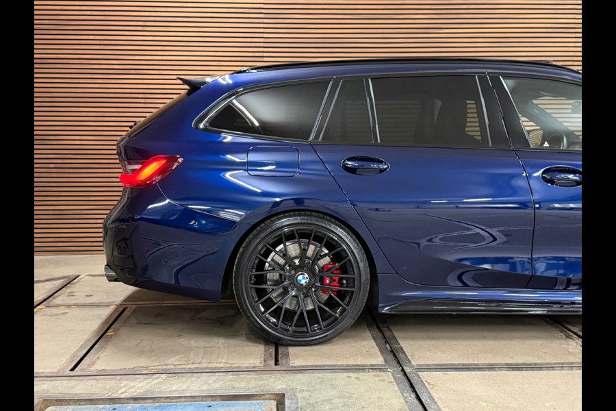BMW 3 Serie Touring M340i xDrive LCI M-Sport Pro | FaceLift BOMvol!| M-Performance | Maxton Design | Tansaniet Blauw Individual |