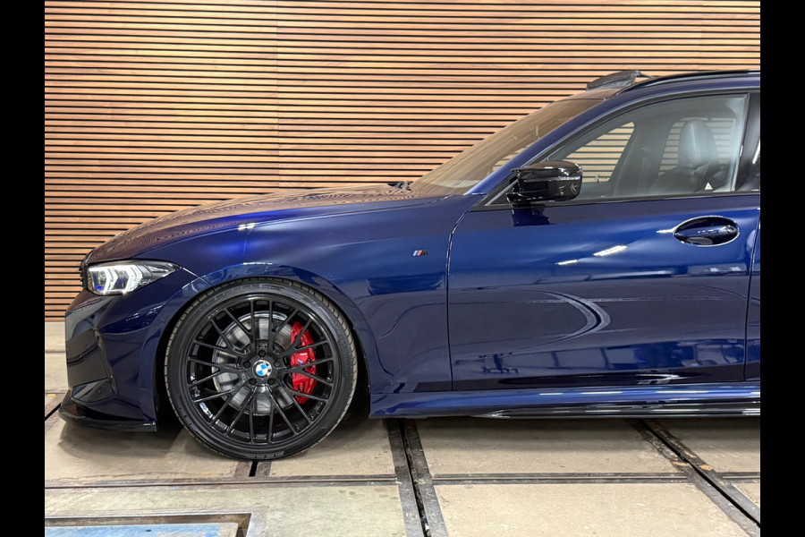 BMW 3 Serie Touring M340i xDrive LCI M-Sport Pro | FaceLift BOMvol!| M-Performance | Maxton Design | Tansaniet Blauw Individual |