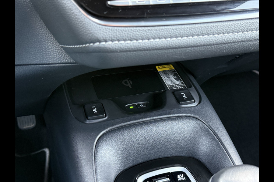 Toyota Corolla Touring Sports 2.0 Hybrid Team D | Trekhaak | CarPlay | ACC | Camera | LED | 17 inch