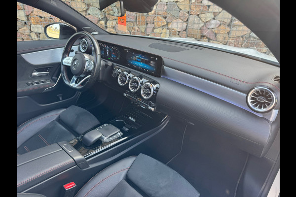 Mercedes-Benz CLA-Klasse 250 e AMG Line Pano Ambiance Led Plug in Hybride