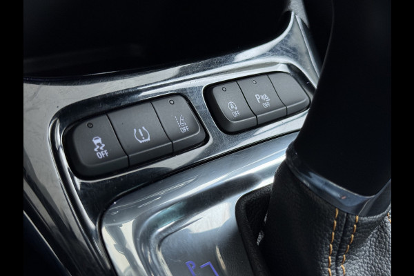 Opel Crossland X 1.2T 111pk Pano-Dak HUD 360°Camera Head-Up-Display Navi Ecc Apple Carplay Android Auto Pdc Innovation Cruise Control Lmv Bluetooth Isofix Regen-Lichtsensor LaneAssist