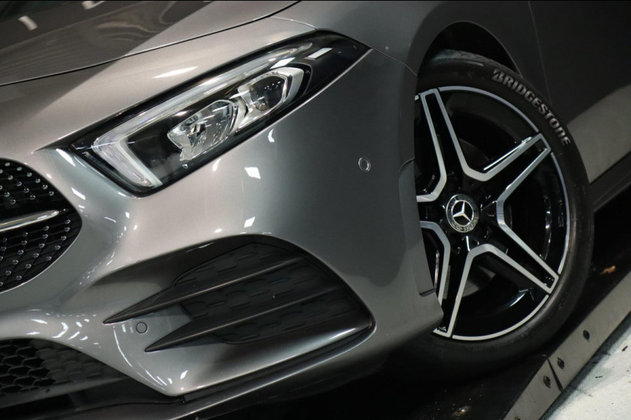 Mercedes-Benz A-Klasse A250 AMG / PANO / KEYLESS / ACC / CAMERA / DODEHOEK