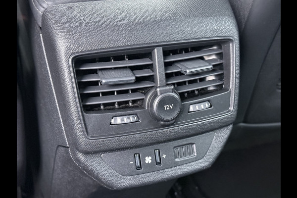 Peugeot 5008 T131pk AUT-8 7-Pers. 360°Camera Apple Carplay Android Pdc Navi Connected Services 1/2 Leer Ecc Cruise Control Blue Premium Avant Isofix Privacy Glas Lmv Led Elek.Achterklep Regen-Lichtsensor Keyless DAB+ EURO6 Dealeronderhouden Origineel Nederlandse Auto € 41.000 nieuw