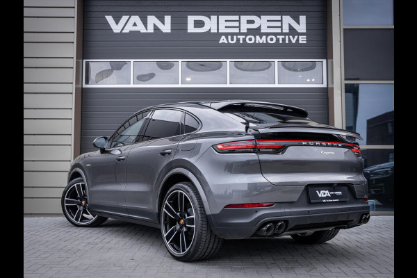 Porsche Cayenne Coupé 3.0 E-Hybrid - Sport Chrono l Panorama l Achter As Best. l Luchtvering l 22'' l Sfeerverl.