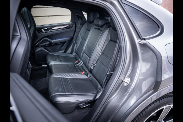 Porsche Cayenne Coupé 3.0 E-Hybrid - Sport Chrono l Panorama l Achter As Best. l Luchtvering l 22'' l Sfeerverl.