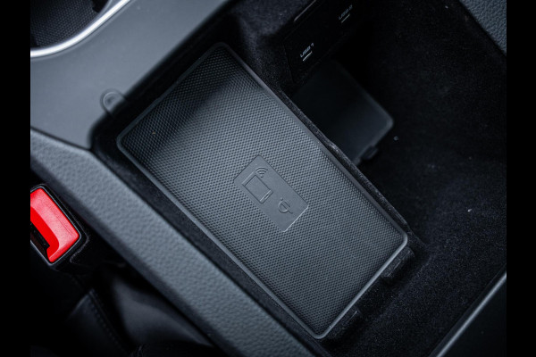 Porsche Cayenne Coupé 3.0 E-Hybrid - Sport Chrono l Panorama l Achter As Best. l Luchtvering l 22'' l Sfeerverl.