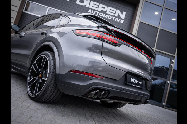 Porsche Cayenne Coupé 3.0 E-Hybrid - Sport Chrono l Panorama l Achter As Best. l Luchtvering l 22'' l Sfeerverl.