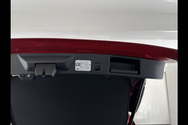 Ford Kuga 2.5 PHEV Vignale (Plug-In) (INCL-BTW) Aut. *LEATHER | DIGI-COCKPIT | FULL-LED | KEYLESS | CAMERA | DAB | CARPLAY | NAVI-FULLMAP | MEMORY-PACK | HEATED-COMFORTSEATS | PRIVACYGLASS | TOWBAR | LANE-ASSIST | 18''ALU*