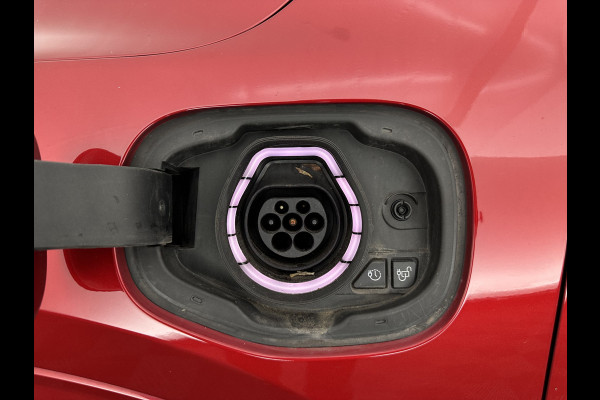 Ford Kuga 2.5 PHEV Vignale (Plug-In) (INCL-BTW) Aut. *LEATHER | DIGI-COCKPIT | FULL-LED | KEYLESS | CAMERA | DAB | CARPLAY | NAVI-FULLMAP | MEMORY-PACK | HEATED-COMFORTSEATS | PRIVACYGLASS | TOWBAR | LANE-ASSIST | 18''ALU*