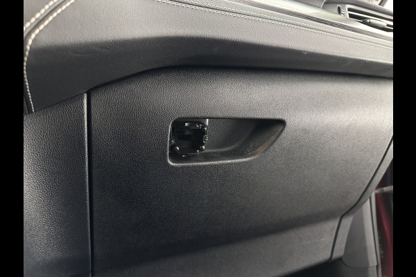 Ford Kuga 2.5 PHEV Vignale (Plug-In) (INCL-BTW) Aut. *LEATHER | DIGI-COCKPIT | FULL-LED | KEYLESS | CAMERA | DAB | CARPLAY | NAVI-FULLMAP | MEMORY-PACK | HEATED-COMFORTSEATS | PRIVACYGLASS | TOWBAR | LANE-ASSIST | 18''ALU*