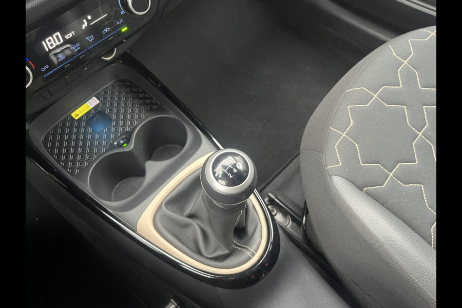 Toyota Aygo X 1.0 VVT-i MT Envy | JBL audio | Camera | Navigatie |