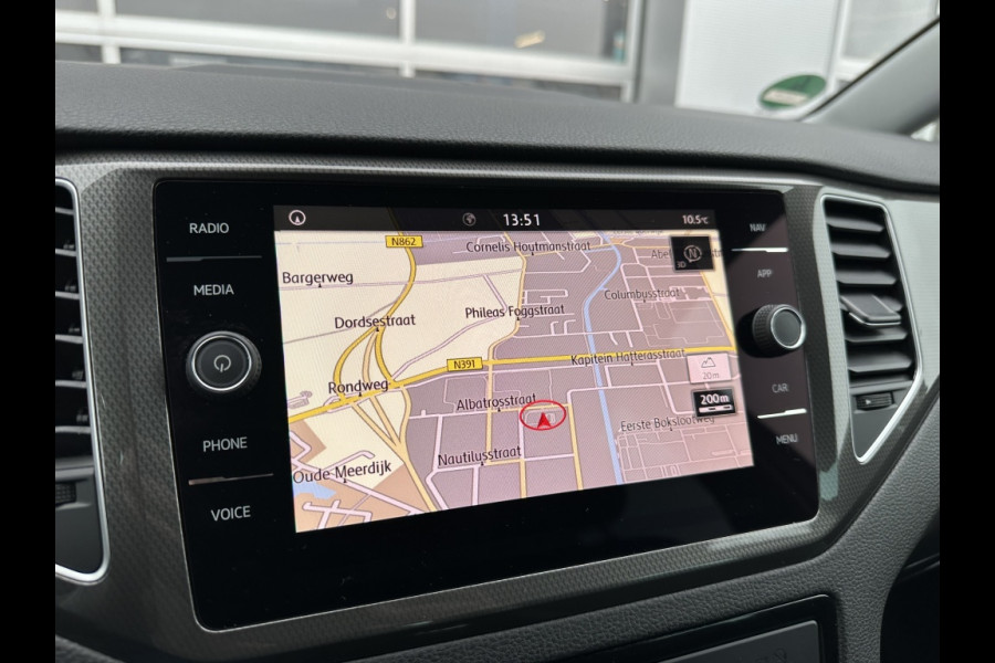 Volkswagen Golf Sportsvan 1.0 TSI Comfortline ACC TREKHAAK PDC LMV NAVI CLIMA