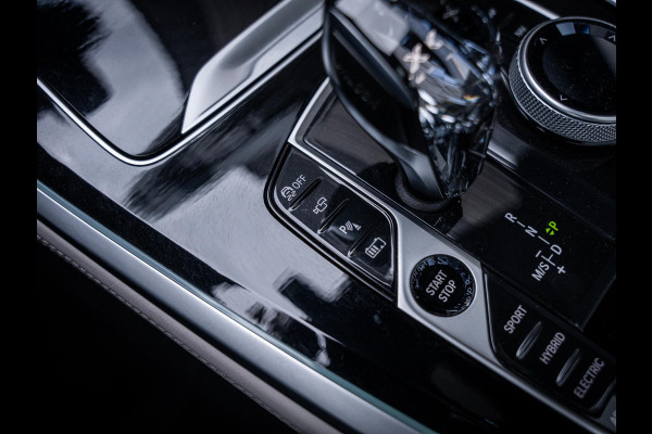 BMW X5 xDrive45e High Executive - M-Sport l Sky Lounge l Laser l Pano l Massage l HUD l ACC