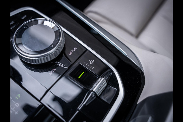 BMW X5 xDrive45e High Executive - M-Sport l Sky Lounge l Laser l Pano l Massage l HUD l ACC