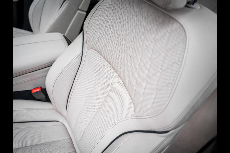 BMW X5 xDrive45e High Executive - M-Sport l Sky Lounge l Laser l Pano l Massage l HUD l ACC