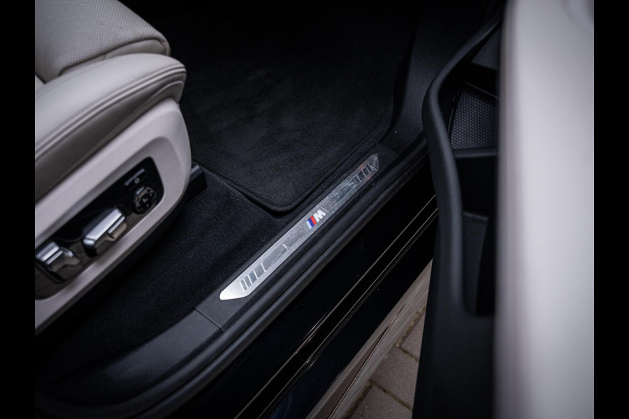 BMW X5 xDrive45e High Executive - M-Sport l Sky Lounge l Laser l Pano l Massage l HUD l ACC
