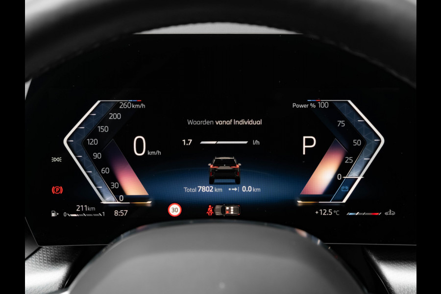 BMW X1 sDrive18i M-Sport Pro - 20 inch - Pano - Memory - Trekhaak - Head-up