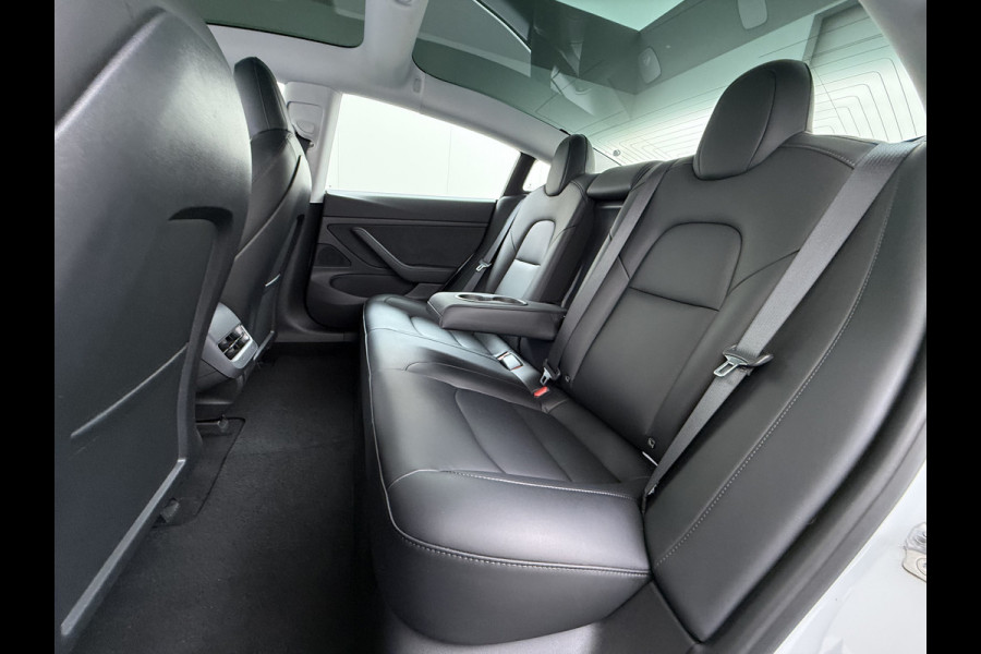 Tesla Model 3 SR Plus 325PK LFP Accu Lmv 19" AutoPilot Leder Pano-dak Adaptive-Cruise Camera's Elektr.-Stuur+Stoelen+Spiegels+Geheugen+Easy-En SOH 91% Navi LED ACC DAB Voorverwarmen interieur via App Keyless One-Pedal-Drive 1e Eigenaar Origineel Nederlandse Auto Fabrieksgarantie op Accu en Motor tot 08-12-2028/160.000KM