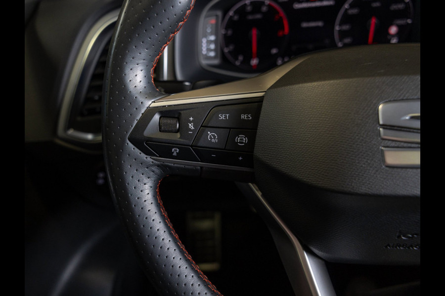 Seat Ateca 1.5 TSI FR Business Intense / 150pk / Panorama dak / Achteruitrij camera / Stoel en stuur verwarming /
