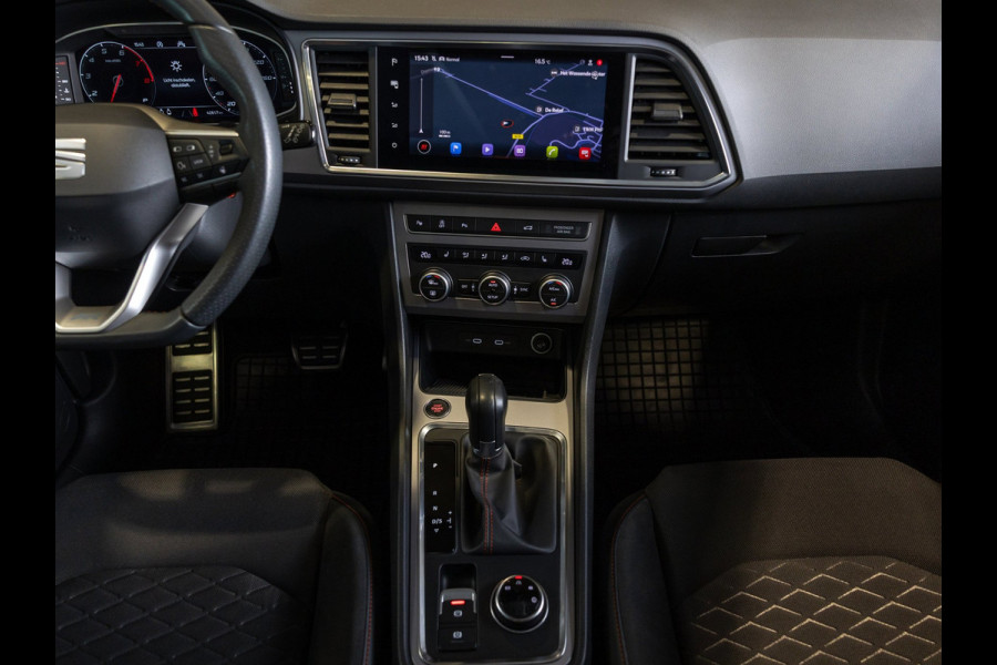 Seat Ateca 1.5 TSI FR Business Intense / 150pk / Panorama dak / Achteruitrij camera / Stoel en stuur verwarming /