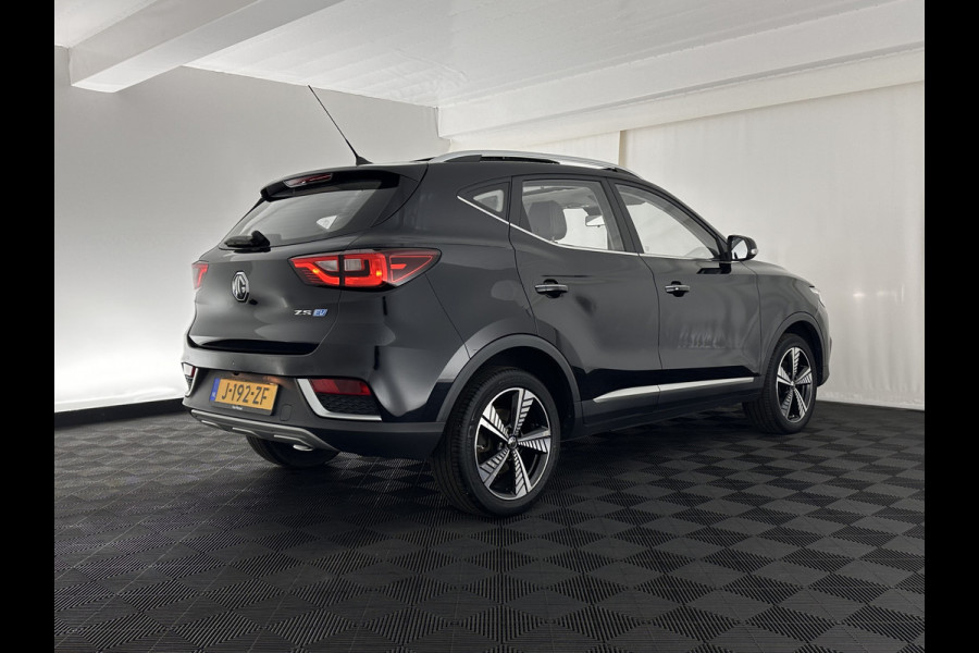 MG ZS EV Luxury 45 kWh {SOH-90%} (INCL-BTW) Aut. *PANO | LEATHER | CCS-FASTLOADER | KEYLESS | NAVI-FULLMAP | ADAPTIVE-CRUISE | CAMERA | HEATED-SPORTSEATS | CARPLAY | BLINDSPOT | DAB | LANE-ASSIST | 17''ALU*