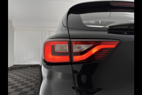 MG ZS EV Luxury 45 kWh {SOH-90%} (INCL-BTW) Aut. *PANO | LEATHER | CCS-FASTLOADER | KEYLESS | NAVI-FULLMAP | ADAPTIVE-CRUISE | CAMERA | HEATED-SPORTSEATS | CARPLAY | BLINDSPOT | DAB | LANE-ASSIST | 17''ALU*