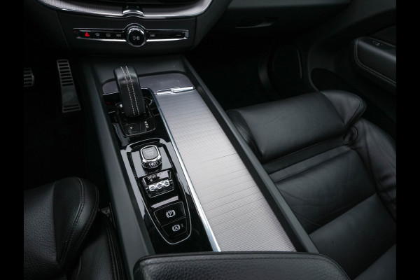 Volvo XC60 2.0 B5 Business Pro R-Design (INCL.BTW) Aut. *PANO | LUXURY-LEATHER | FULL-LEATHER | MEMORY-PACK | HEATED-SPORTSEATS | CAMERA | NAVI-FULLMAP | SHIFT-PADDLES | PRIVACY-GLASS | AIR-SUSPENSION | ECC | PDC | CRUISE | 19''ALU