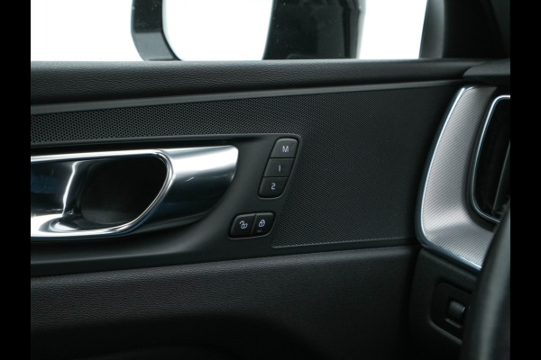 Volvo XC60 2.0 B5 Business Pro R-Design (INCL.BTW) Aut. *PANO | LUXURY-LEATHER | FULL-LEATHER | MEMORY-PACK | HEATED-SPORTSEATS | CAMERA | NAVI-FULLMAP | SHIFT-PADDLES | PRIVACY-GLASS | AIR-SUSPENSION | ECC | PDC | CRUISE | 19''ALU