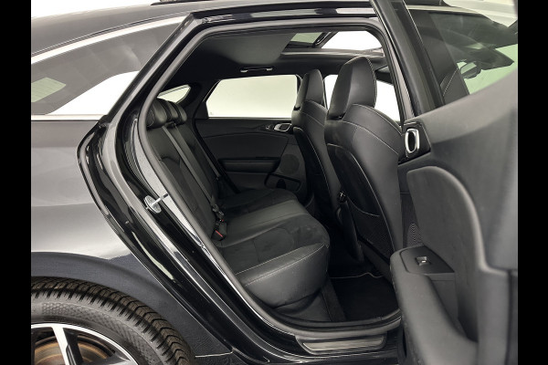 Kia ProCeed 1.0 T-GDI GT-Line (INCL-BTW) *PANO | LEATHER-ALCANTARA  | FULL-LED | SPORTSEATS | NAVI-FULLMAP | CAMERA | ECC | PRIVACYGLASS | LANE-ASSIST | DAB+ | CARPLAY | PDC | KEYLESS | CRUISE | TOWBAR | 17''ALU*