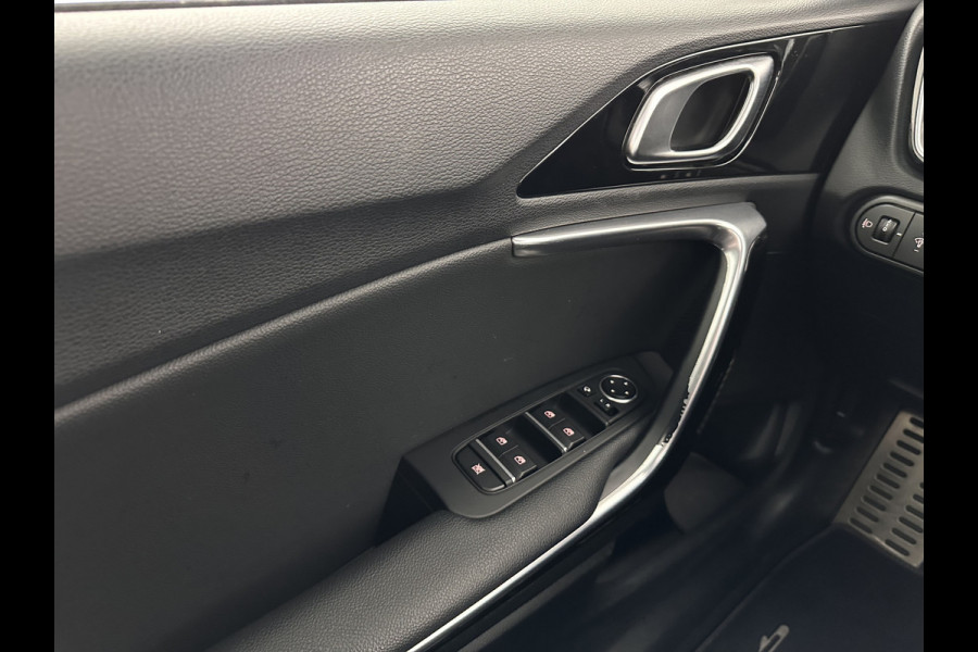 Kia ProCeed 1.0 T-GDI GT-Line (INCL-BTW) *PANO | LEATHER-ALCANTARA  | FULL-LED | SPORTSEATS | NAVI-FULLMAP | CAMERA | ECC | PRIVACYGLASS | LANE-ASSIST | DAB+ | CARPLAY | PDC | KEYLESS | CRUISE | TOWBAR | 17''ALU*