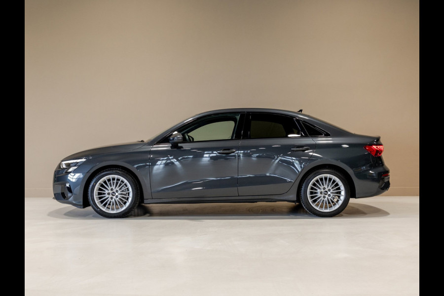 Audi A3 Limousine 35 TFSI Advanced edition / 150pk / Stoelverwarming / Adaptieve cruise control / Achteruitrij camera /