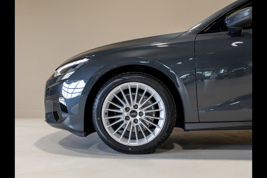 Audi A3 Limousine 35 TFSI Advanced edition / 150pk / Stoelverwarming / Adaptieve cruise control / Achteruitrij camera /