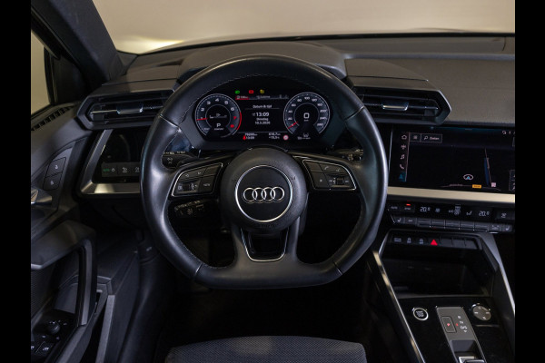 Audi A3 Limousine 35 TFSI Advanced edition / 150pk / Stoelverwarming / Adaptieve cruise control / Achteruitrij camera /