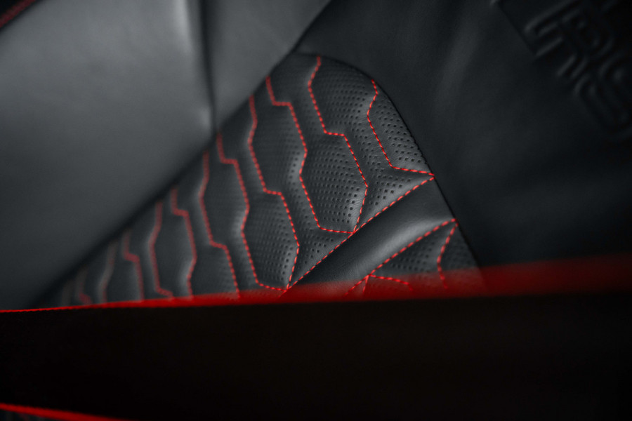 Audi RS6 Avant TFSI quattro - Mansory Pakket | Downpipe | Stage 2 | Eventuri Carbon Intake | PPF | Panorama | B&O Advanced