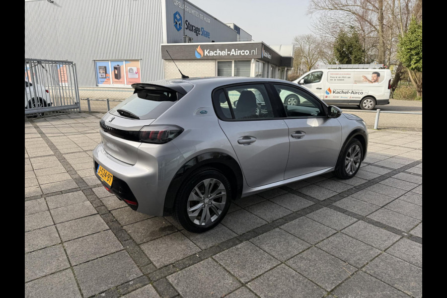 Peugeot e-208 Aut. EV Allure Pack | SoH 87% | Navi | PDC | Apple Carplay |