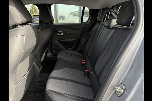 Peugeot e-208 Aut. EV Allure Pack | SoH 87% | Navi | PDC | Apple Carplay |