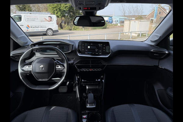 Peugeot e-208 Aut. EV Allure Pack | SoH 87% | Navi | PDC | Apple Carplay |