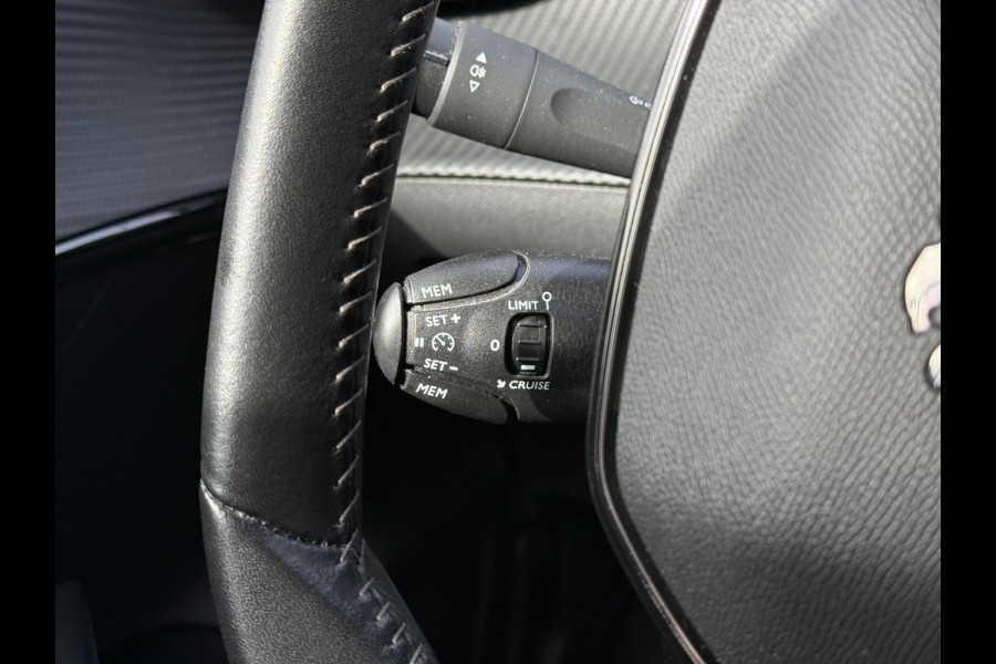 Peugeot e-208 Aut. EV Allure Pack | SoH 87% | Navi | PDC | Apple Carplay |