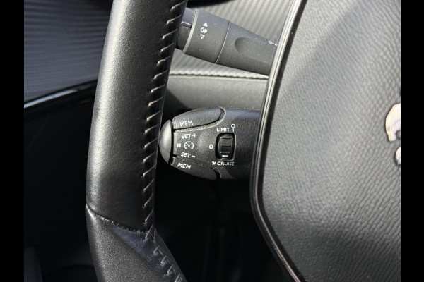 Peugeot e-208 Aut. EV Allure Pack | SoH 87% | Navi | PDC | Apple Carplay |