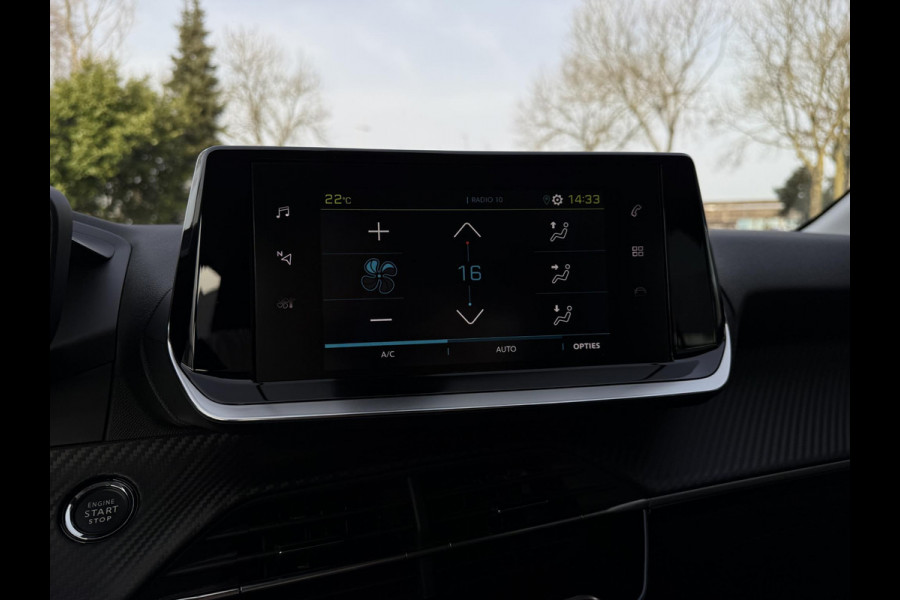 Peugeot e-208 Aut. EV Allure Pack | SoH 87% | Navi | PDC | Apple Carplay |