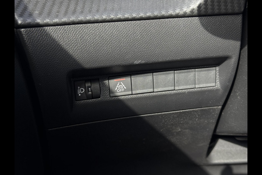 Peugeot e-208 Aut. EV Allure Pack | SoH 87% | Navi | PDC | Apple Carplay |