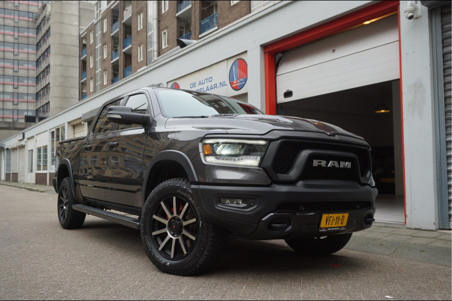 Dodge Ram 1500 5.7 V8 4x4 Rebel Sport | Luchtvering PANO -dak | Black Line | Off Road | Groot Navi | Apple CarPlay | Keyless | 20inch | Harman Kardon | Full LED | LPG onderbouw |3/2026 beurt + 4x Banden  | excl BTW