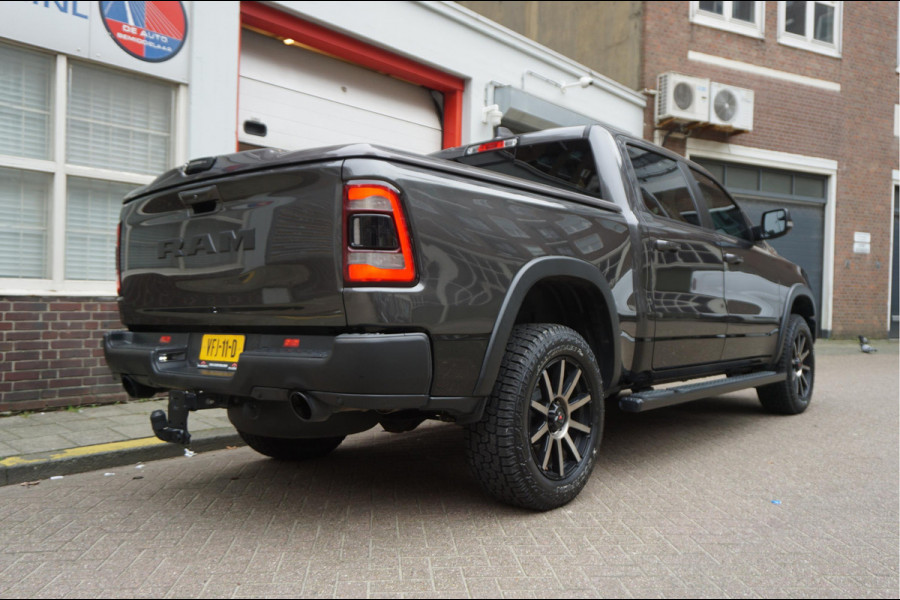 Dodge Ram 1500 5.7 V8 4x4 Rebel Sport | Luchtvering PANO -dak | Black Line | Off Road | Groot Navi | Apple CarPlay | Keyless | 20inch | Harman Kardon | Full LED | LPG onderbouw |3/2026 beurt + 4x Banden  | excl BTW