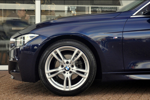 BMW 3-serie 320i M Sport Edition 64.000 km | Tanzanite Blauw | Zeer mooie auto!