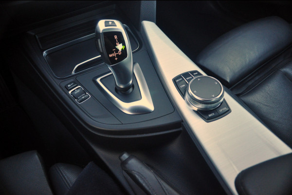 BMW 3-serie 320i M Sport Edition 64.000 km | Tanzanite Blauw | Zeer mooie auto!